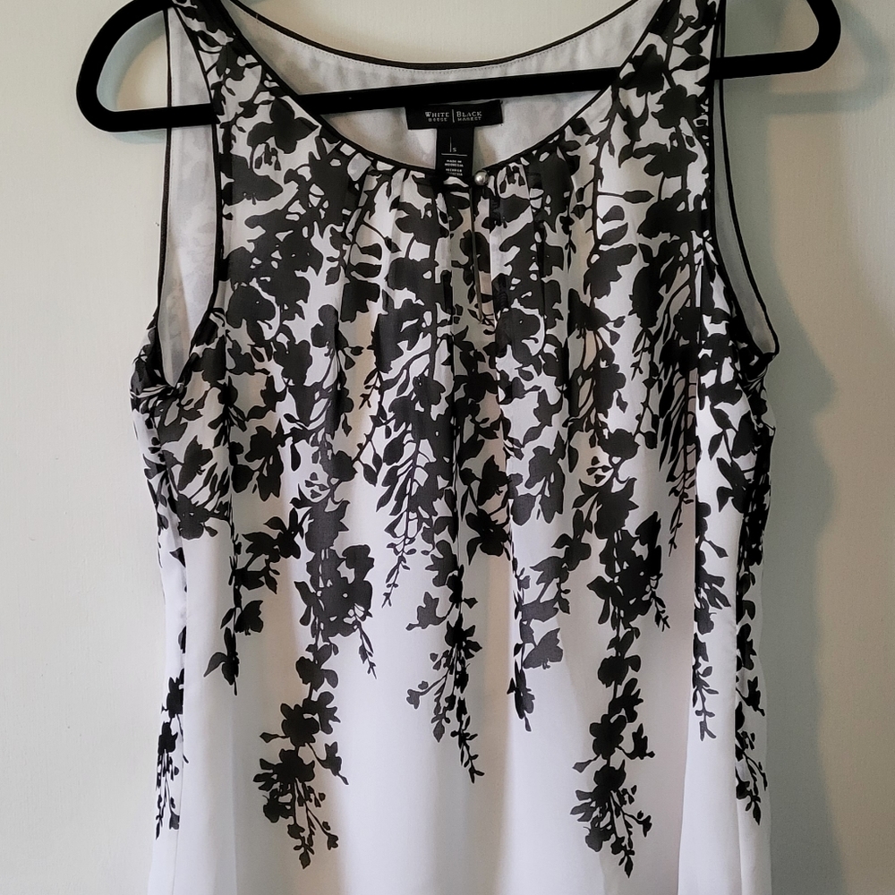 White House Black Market Sleeveless Blouse small